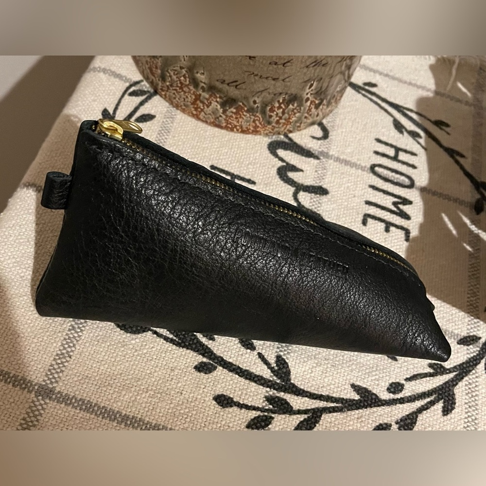 Portland Leather Black Alpine Zippered Accessories Pouch